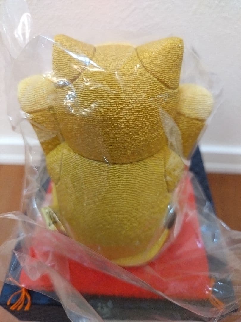 新品未使用　柿沼人形　江戸木目入　限定　招き猫ライオン赤座布団　商売繁盛　縁起物