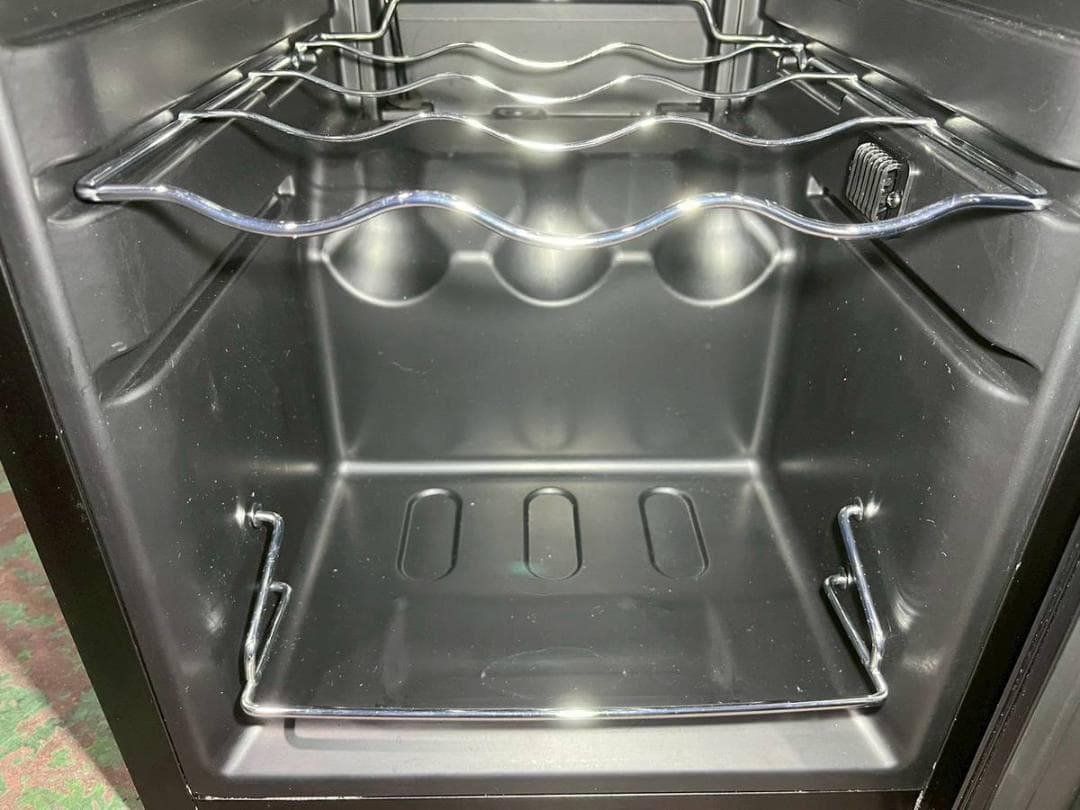 【完動品】WIE ワインセラー WIWCJC18BADX