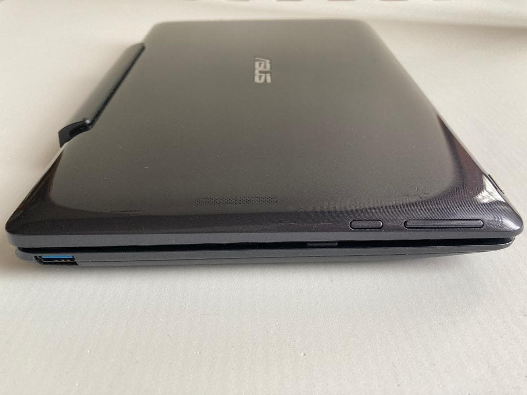 ASUS タッチスクリーン ノートPC