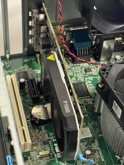 NVIDIA Quadro P1000 4GB 4画面対応 グラフィックボード②