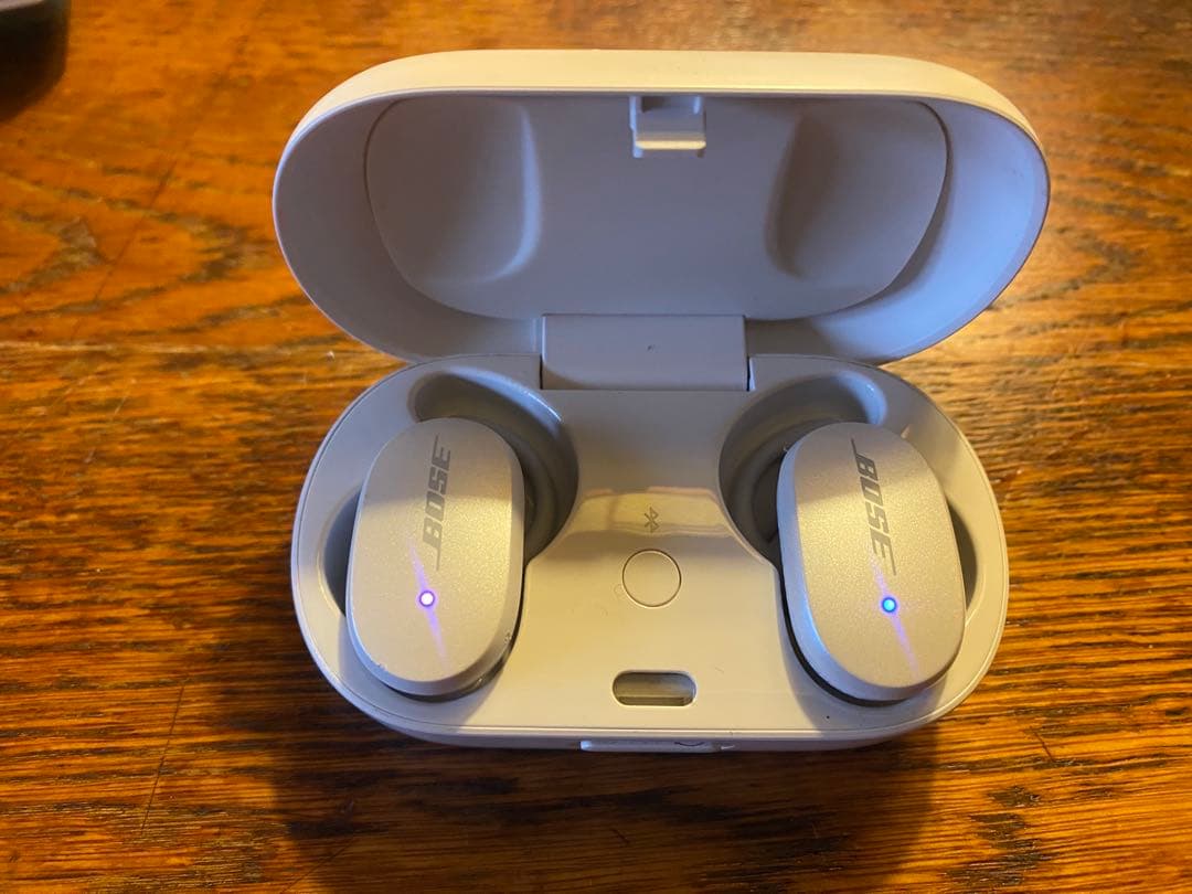 BOSE ワイヤレスイヤホン 片耳（右）充電ケースあり