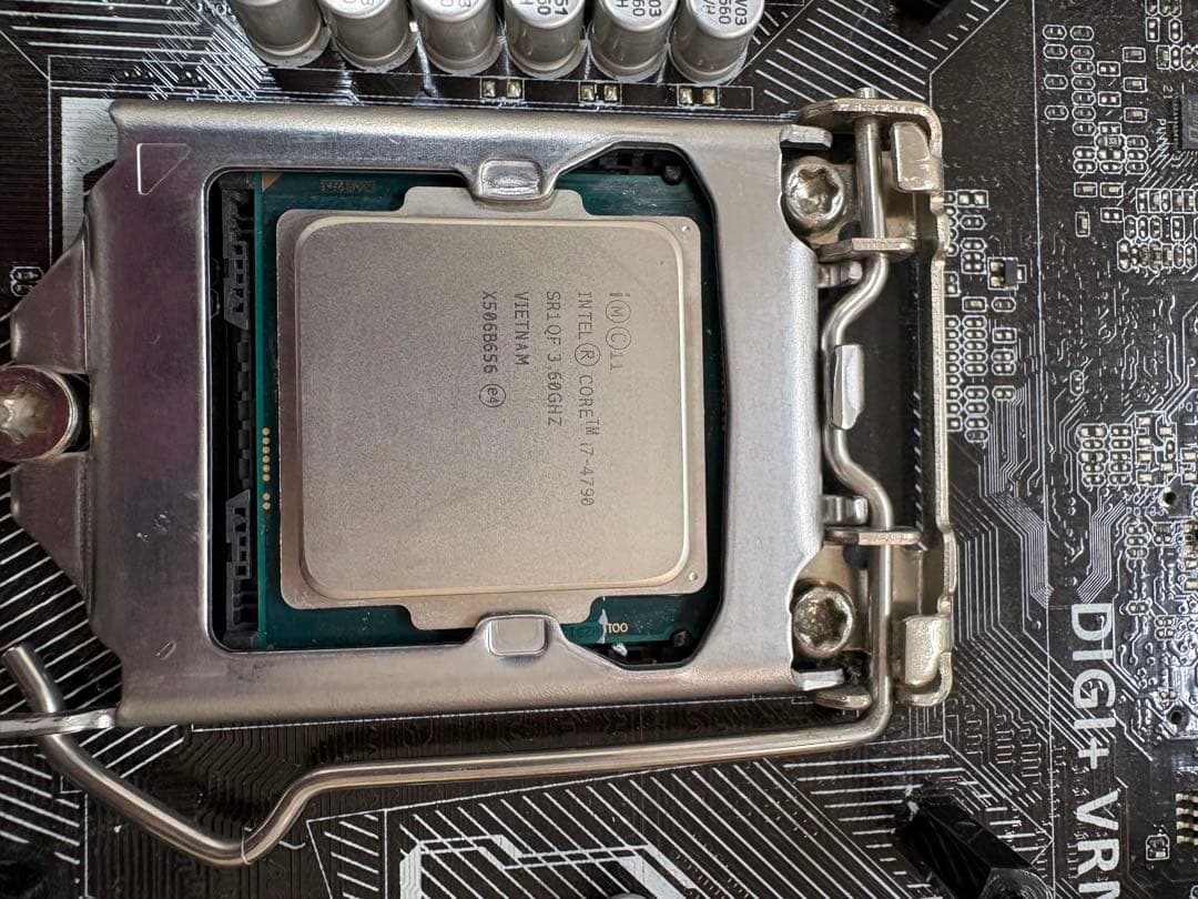 ASUS H97-PLUS マザーボード CPU付き（core i7 4790）