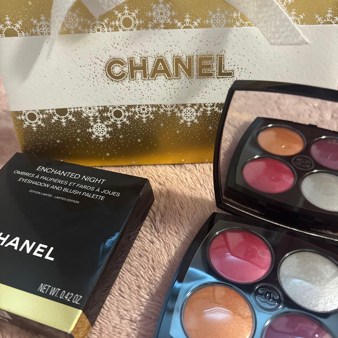 CHANELホリデー限定パレット　早い者勝ち