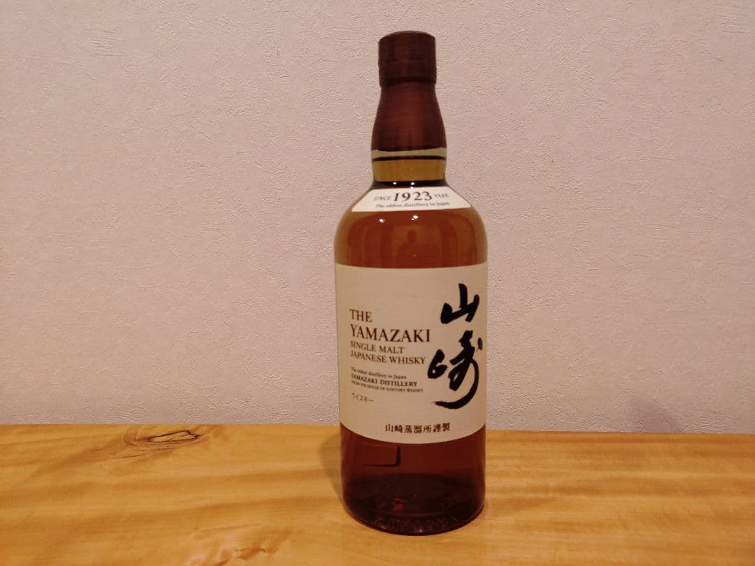 サントリー 山崎 NV（化粧箱付）