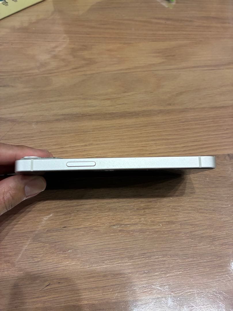 【バッテリー82%】iPhone 13 mini スターライト 本体