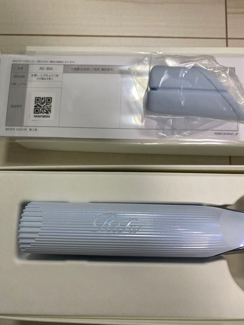 ReFa ストレートヘアアイロン ホワイト　R8.3.21購入