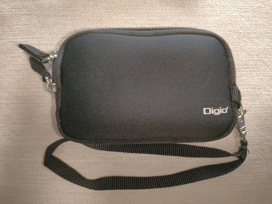 Nikon　COOLPIX　A10　シルバー　デジタルカメラ