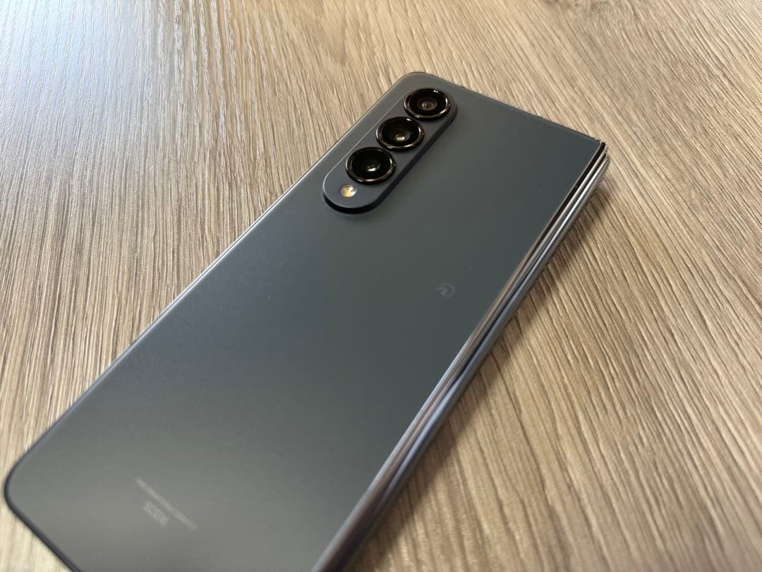 Galaxy Z Fold 4 本体