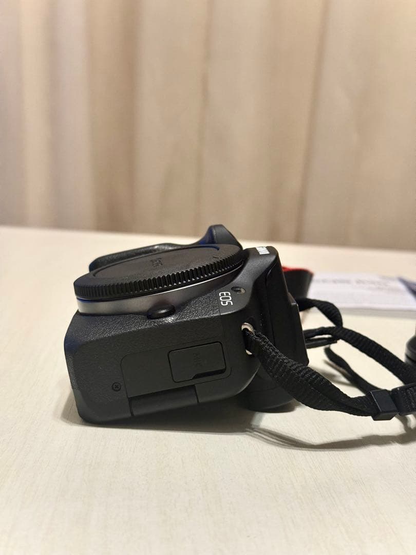 Canon EOS R50 レンズセットカメラ本体