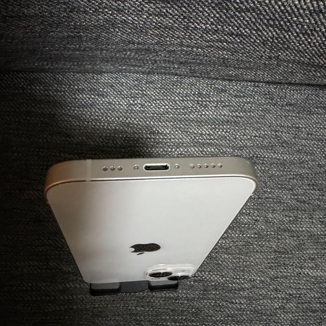 値引き不可　超美品　iPhone13 256GB スターライト　SIMフリー