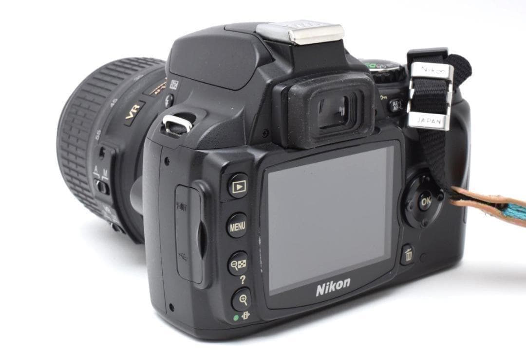 【大人気】Nikon ニコン D40 レンズキット デジタル一眼カメラ