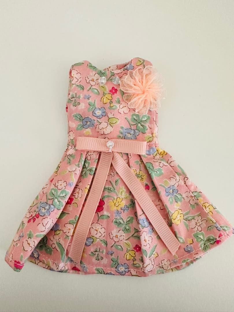 No.9リカちゃんバック付き花柄ワンピ　ハンドメイド