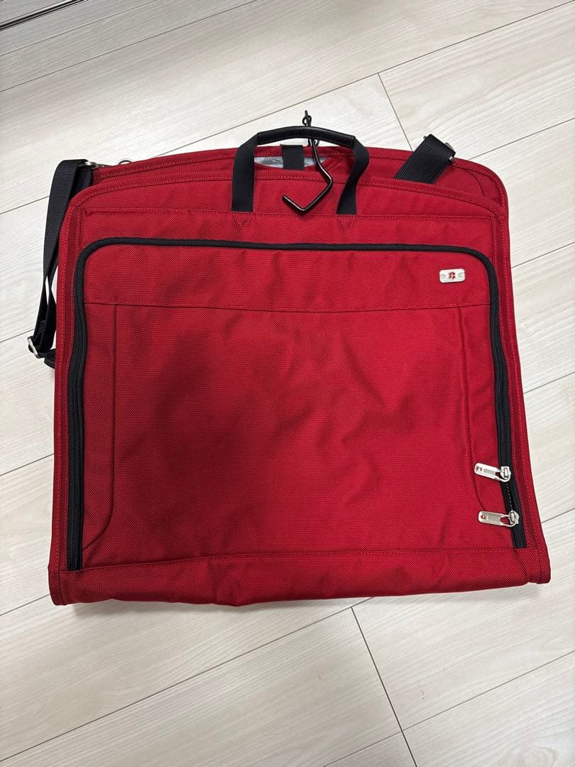 Victorinox 赤 ビジネスバッグ