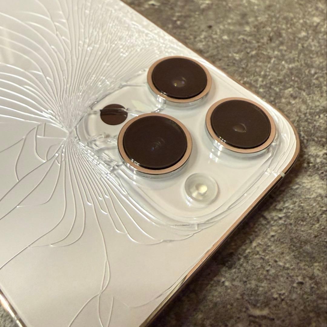 iPhone14 Pro 258GB 本体 SIMフリー シルバー 背面割れ