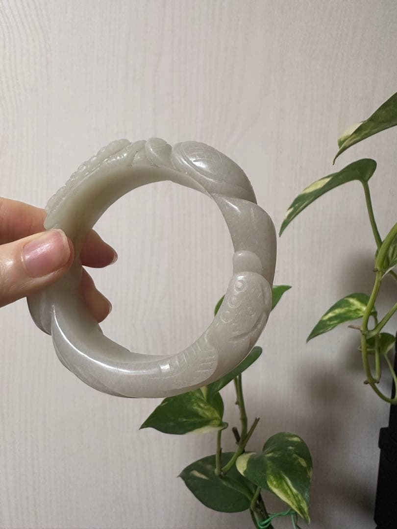 春節祭　カササギ　エキネシア　彫刻バングル　シャー太白バングル　天然石