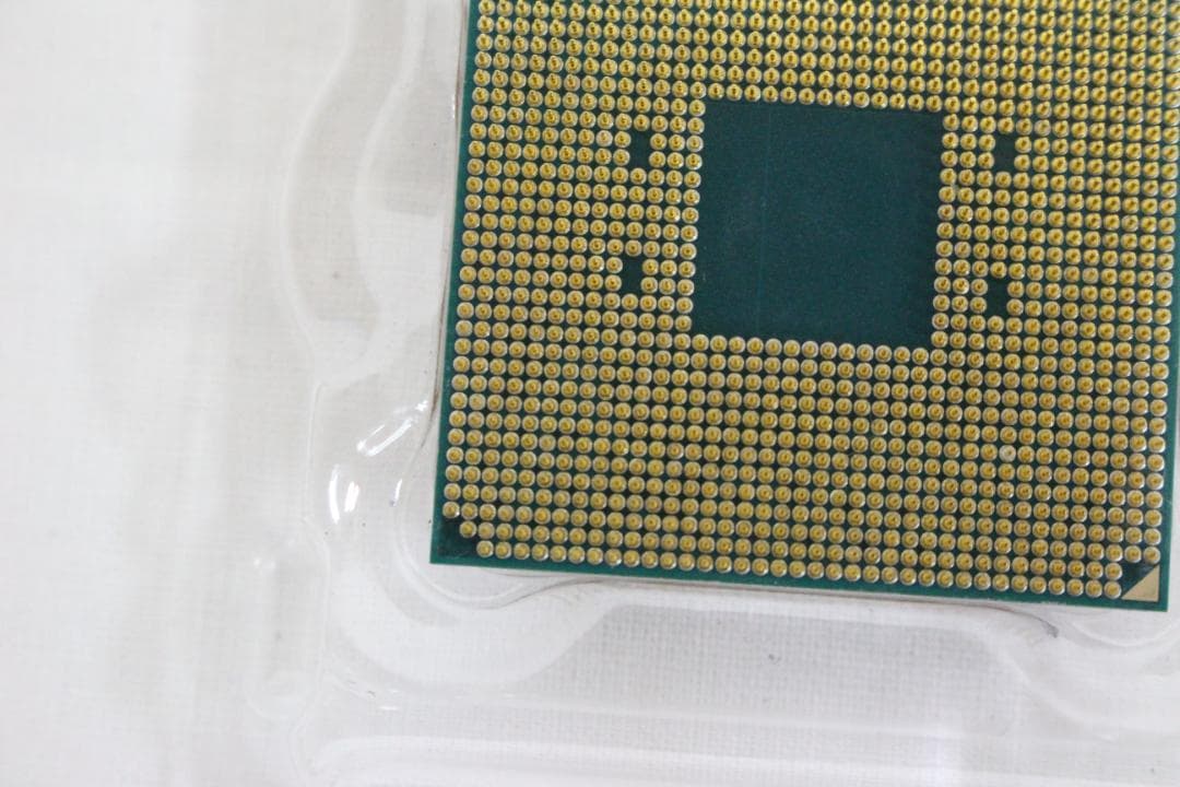AMD Ryzen 7 3700X CPU AM4 8コア16スレッド【未確認】