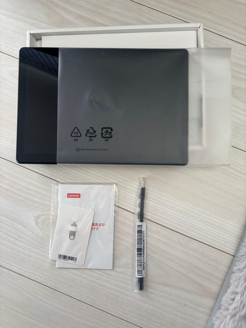 Lenovo Tab 5 ブラック SIMフリー タブレット中古