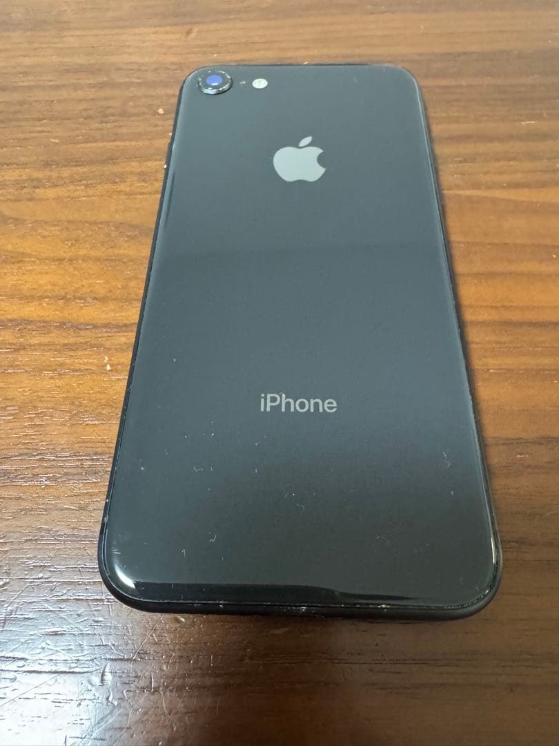 iPhone8 64GB スペースグレイ　ケースフィルム付き