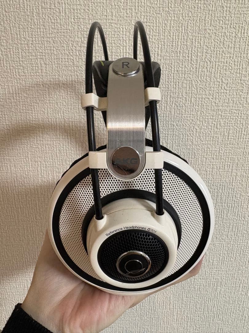 AKG Q701 有線ヘッドホン ホワイト
