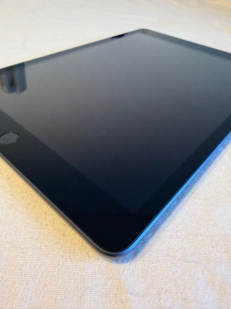 Apple iPad 8世代 128GB スペースグレー 本体
