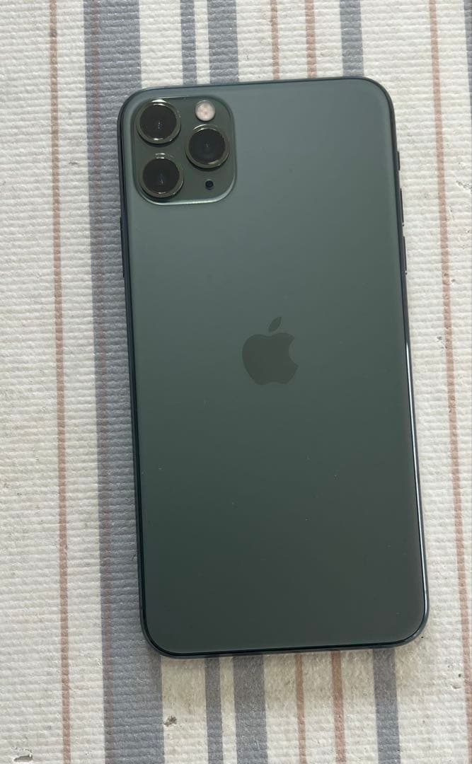 iPhone 11 Pro Max 256GB SIMフリー IOS17