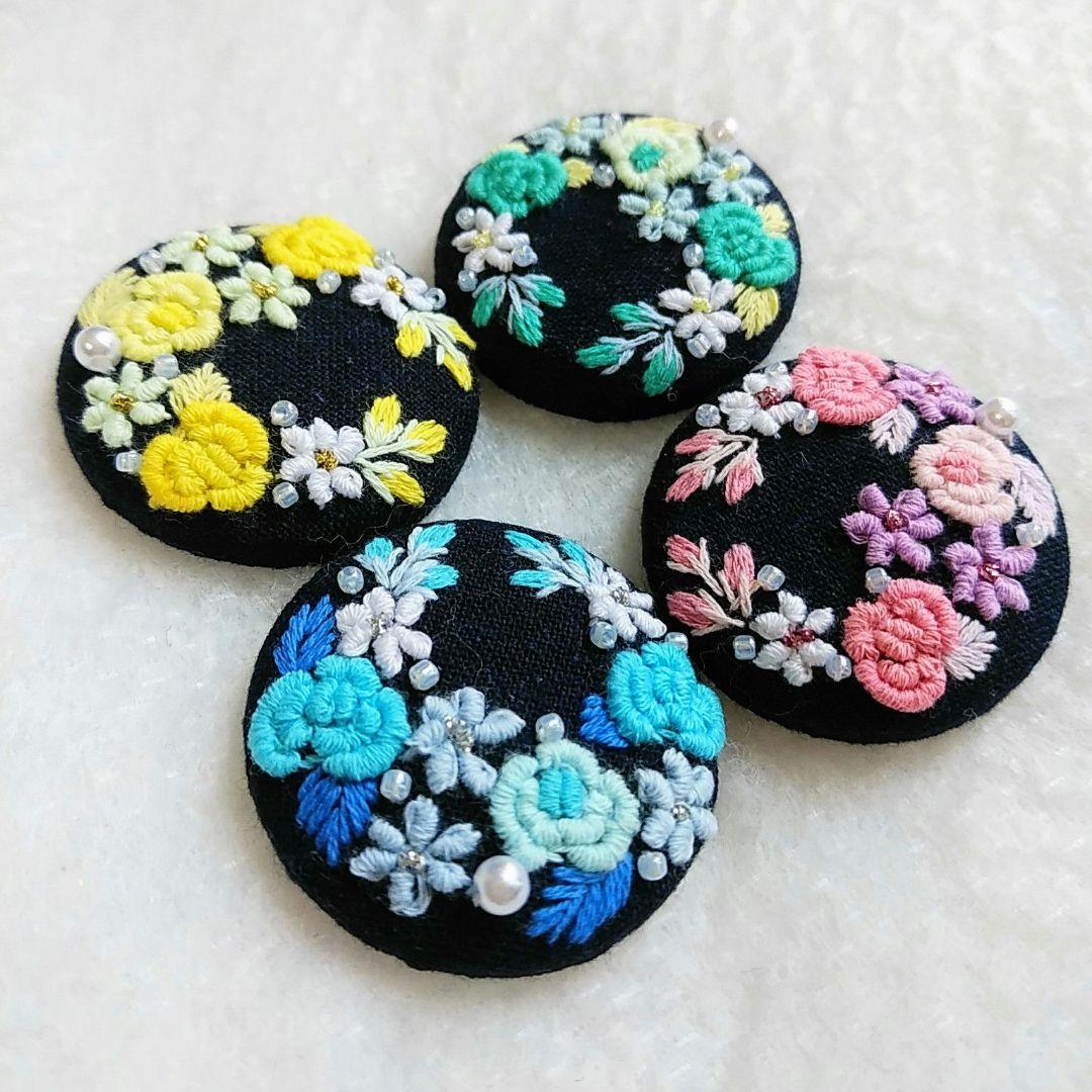 ブルーバラ刺繍♡3.7センチくるみボタンヘアゴム