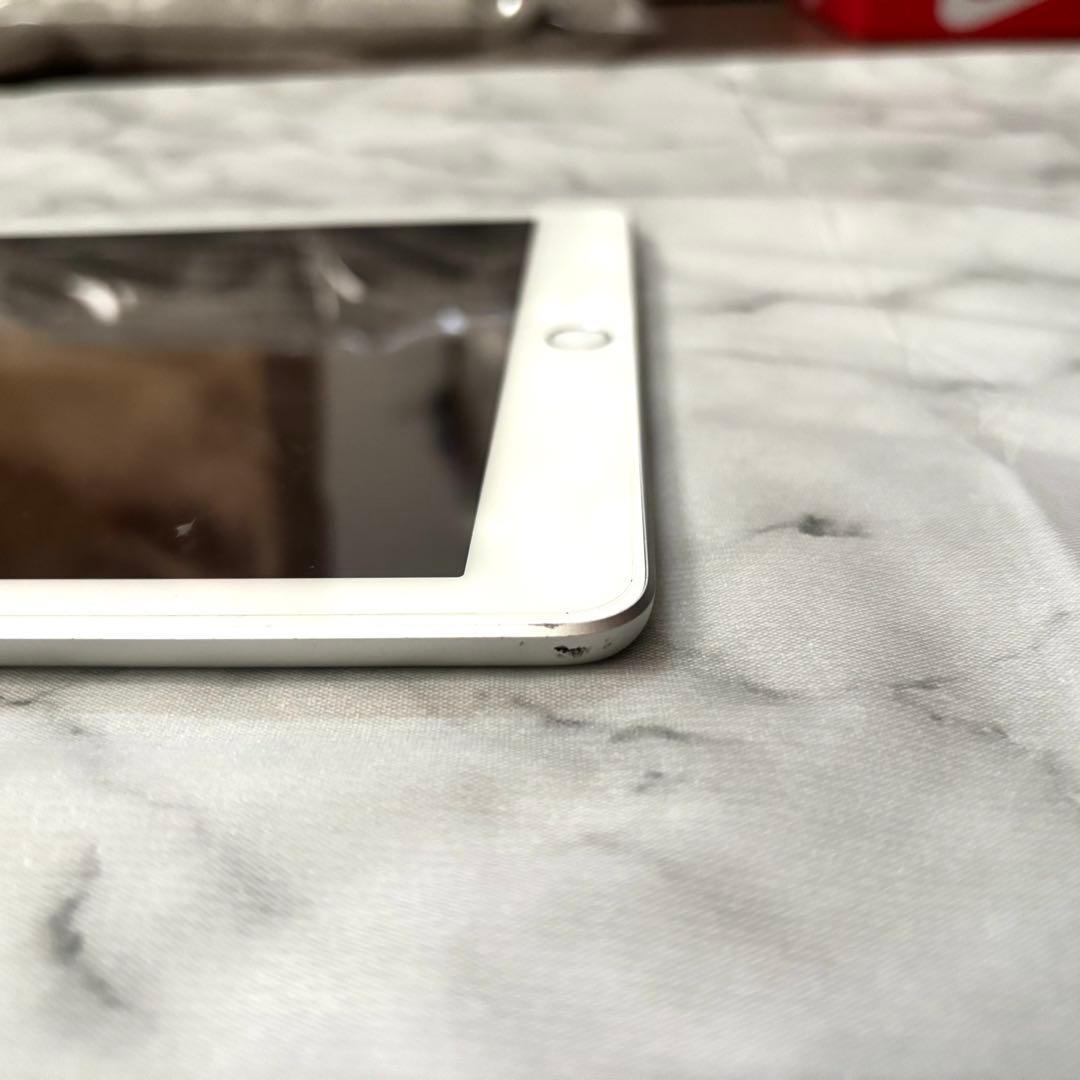 ✨美品✨Apple iPad 第5世代 32GB シルバー