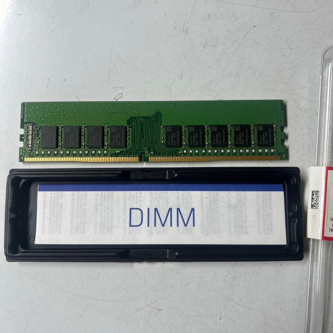 SK Hynix製16GB DDR4 HMA82GU7CJR8N-VK）
