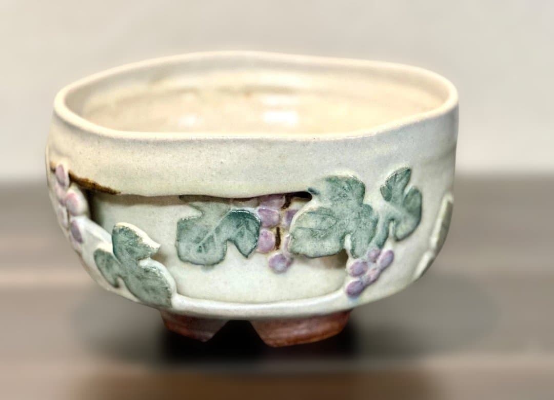 新品　透かし彫り　ぶどう絵　抹茶碗丸　みなと焼　秋田　木箱入　プレゼント　母の日