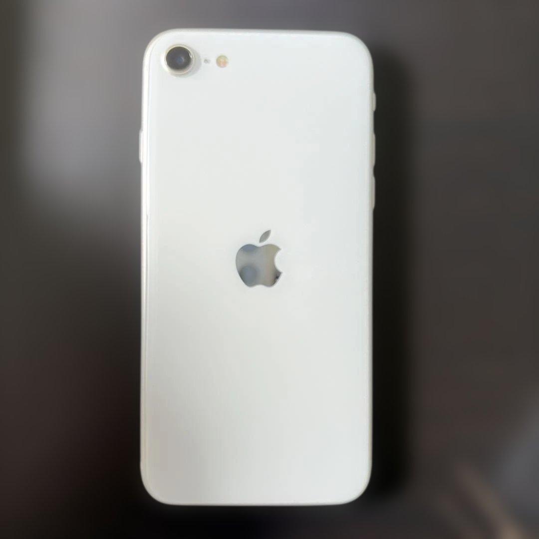 Apple iPhone SE 3世代　スターライト　本体　64GB 美品