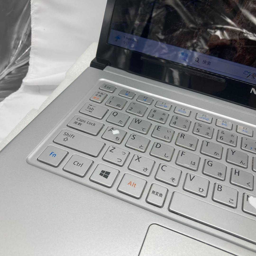 高性能ノートパソコン 大画面 爆速SSD NEC オフィス