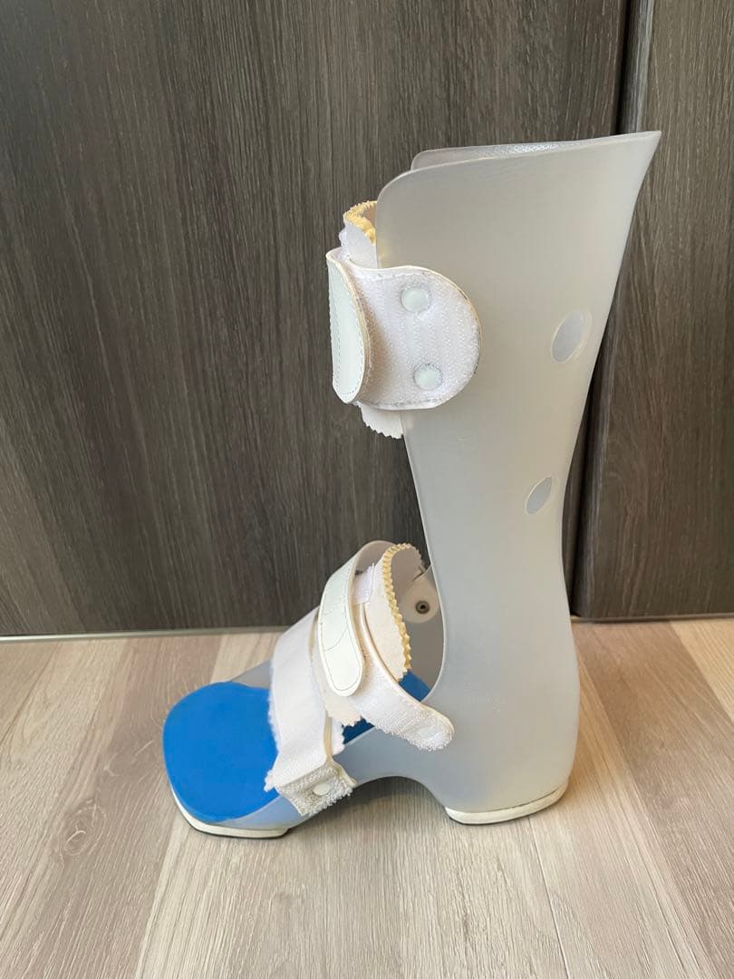 左足踵骨折用 装具 サポーター 24cm〜27cm