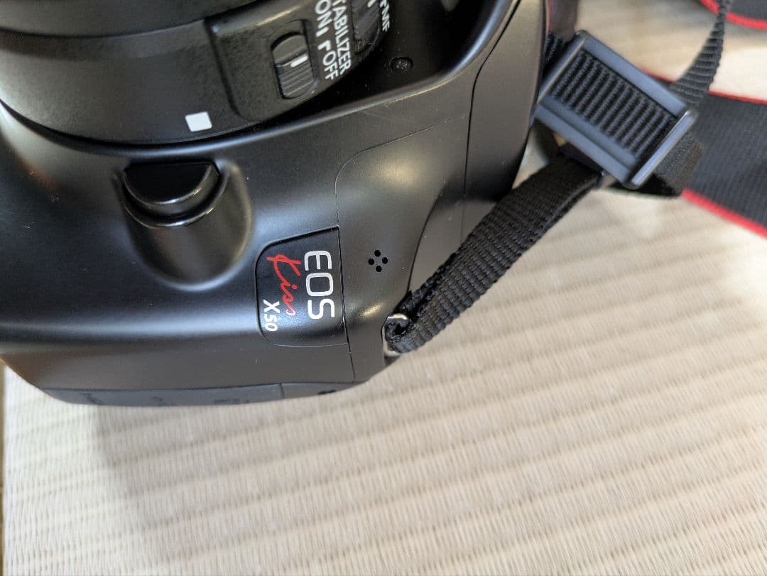 Canon EOS Kiss X50 デジタル一眼レフカメラ & 望遠レンズ