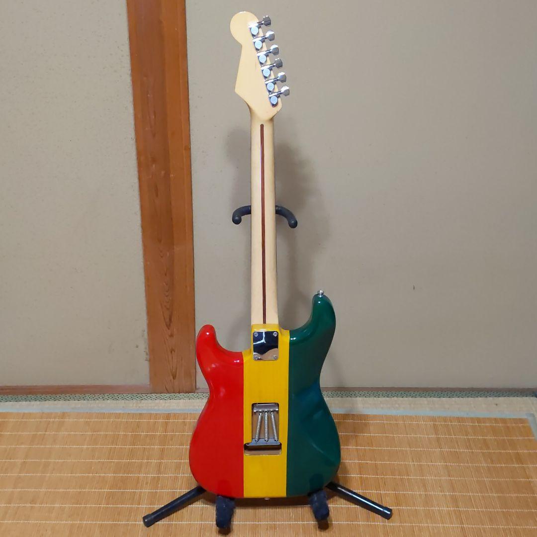 ハンドメイド⭐ ラスタカラーな自作エレキギター