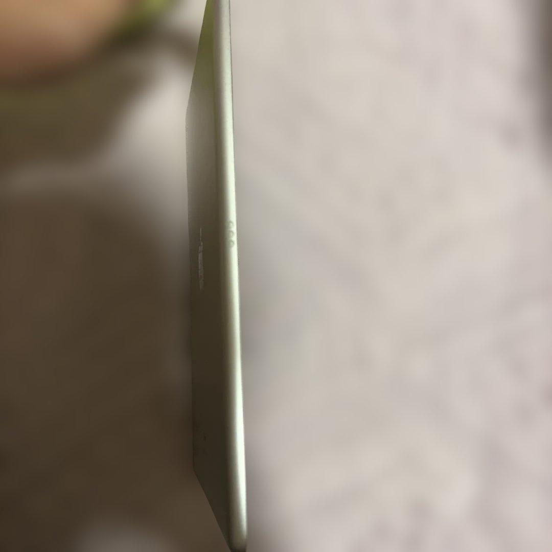 iPad 第9世代シルバー