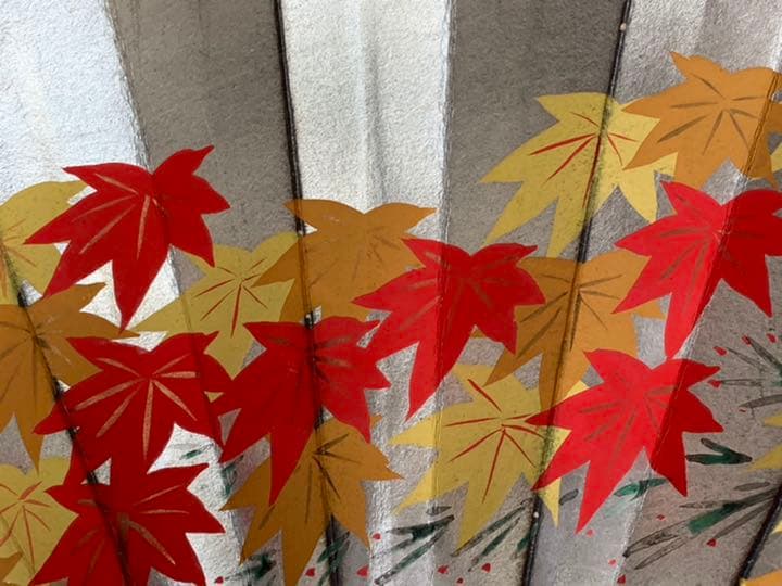 大幅値下げしました！〈京扇子〉手描き両面飾り扇子 桜/紅葉 扇子