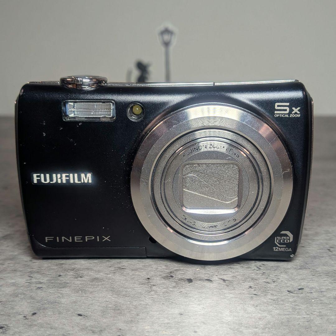 FUJIFILM FINEPIX F100fd デジタルカメラ