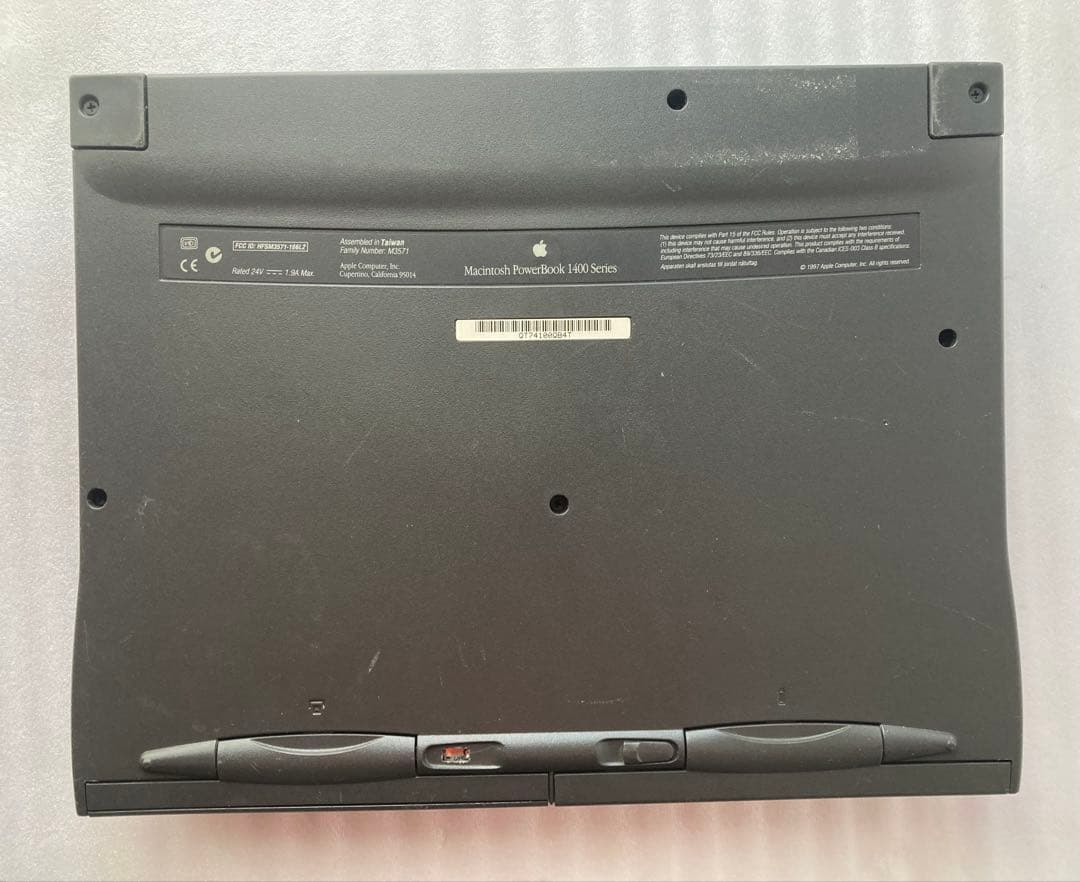 PowerBook 1400 セット. 内部画像追加