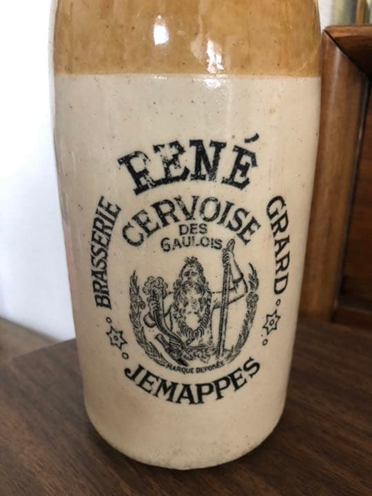 ビール瓶　ビンテージ　アンティーク　ヨーロッパ　ベルギー　rene