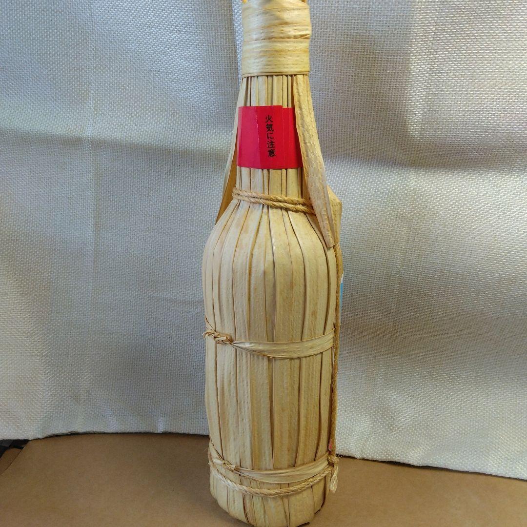 ☆与那国花酒 60度 限定品 熟成秘蔵酒・23年