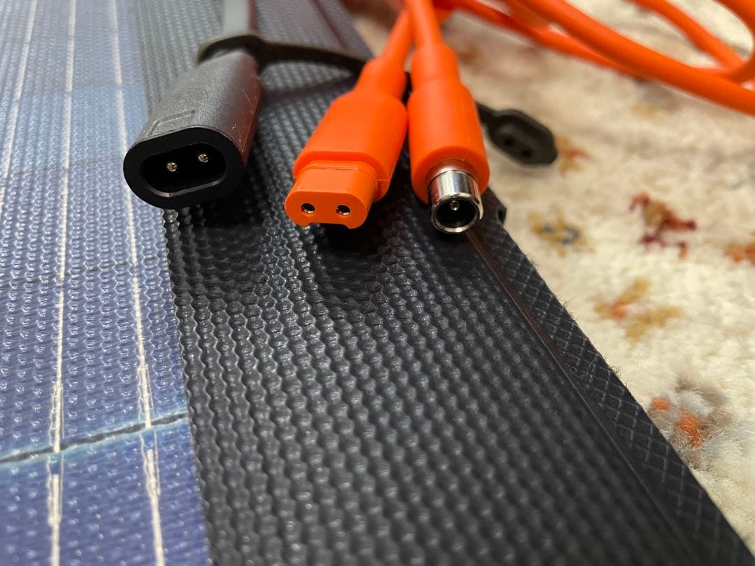 Jackery ソーラーパネル　JS-40C