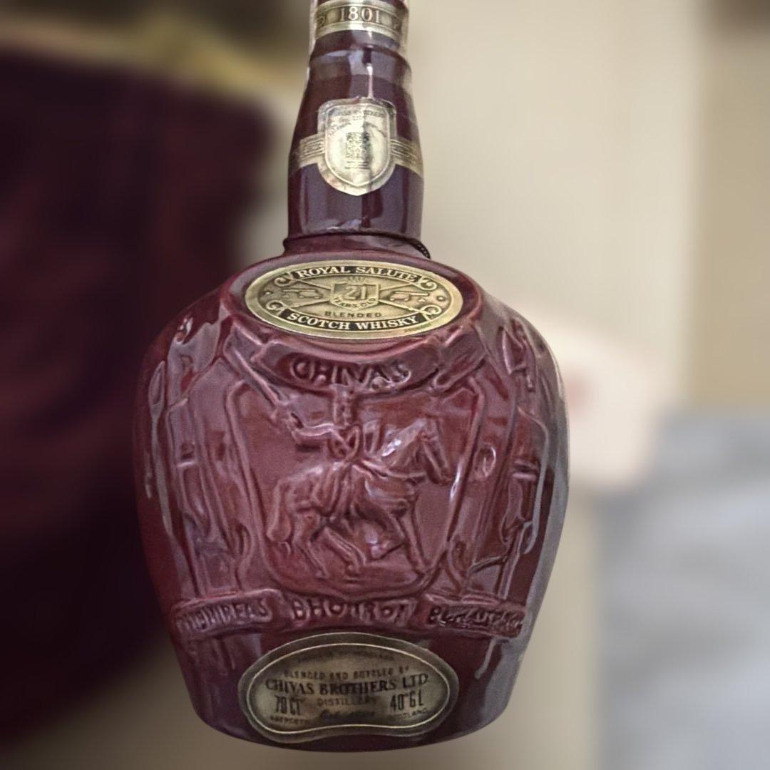 未開栓古酒　シーバスリーガル　ロイヤルサルート 21年　赤陶器