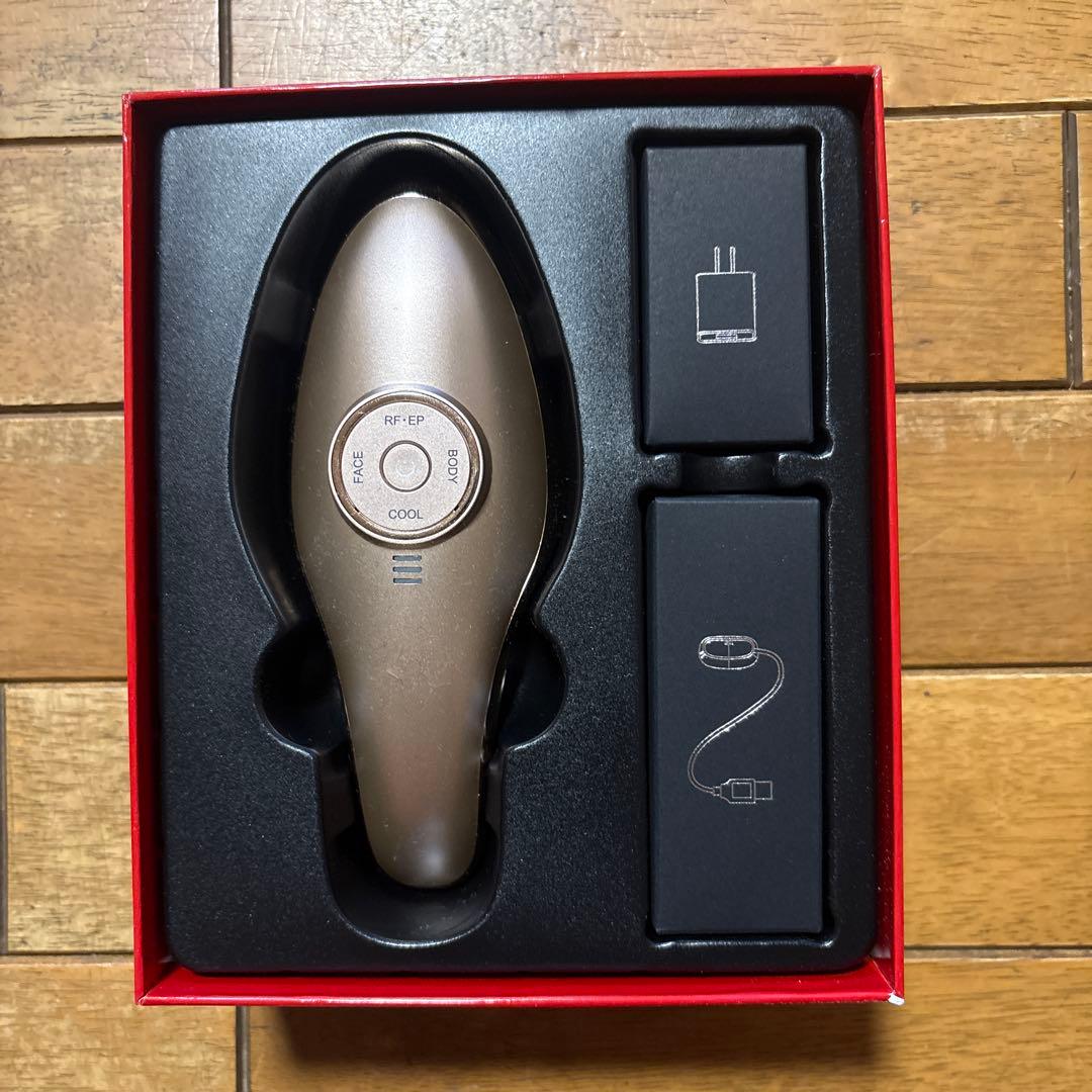 Éclat EC-02 美顔器 ゴールド