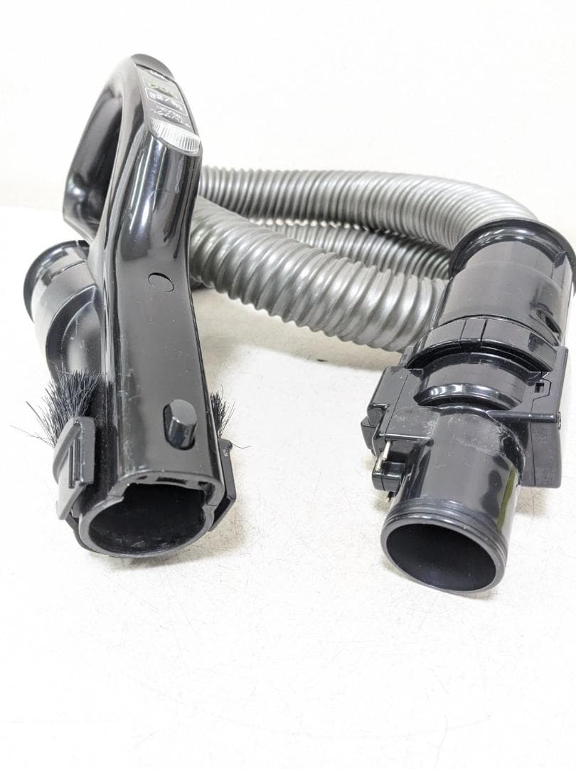 東芝 東芝 VC-SG620-N サイクロン式掃除機 2018年製 ヘッド無し