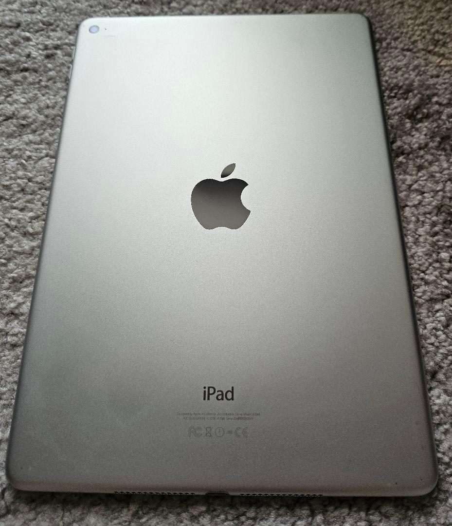 iPad 第2世代 9.7インチ 64GB Wi-Fiモデル 本体