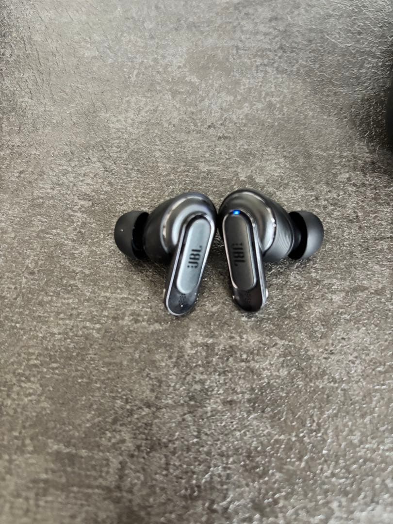 JBL Tour Pro 2 Black ハイブリッドノイズキャンセリング