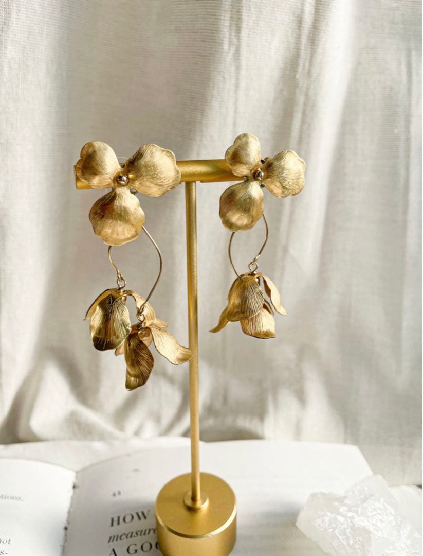 bijouholicのHappiness bell pierce