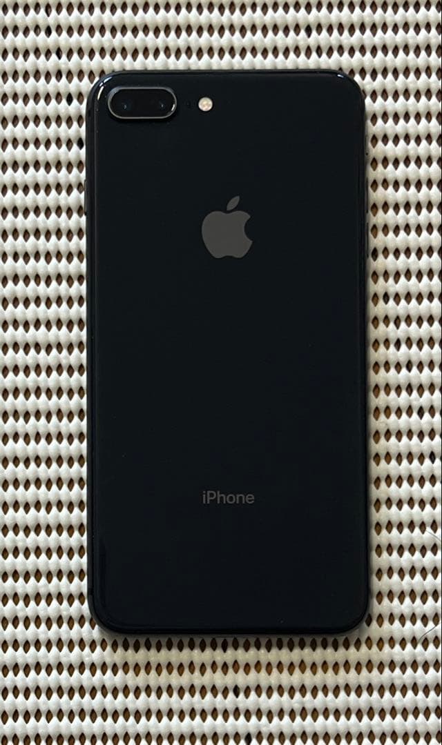 ジャンク品　iPhone 8 Plus 256GB 圏外