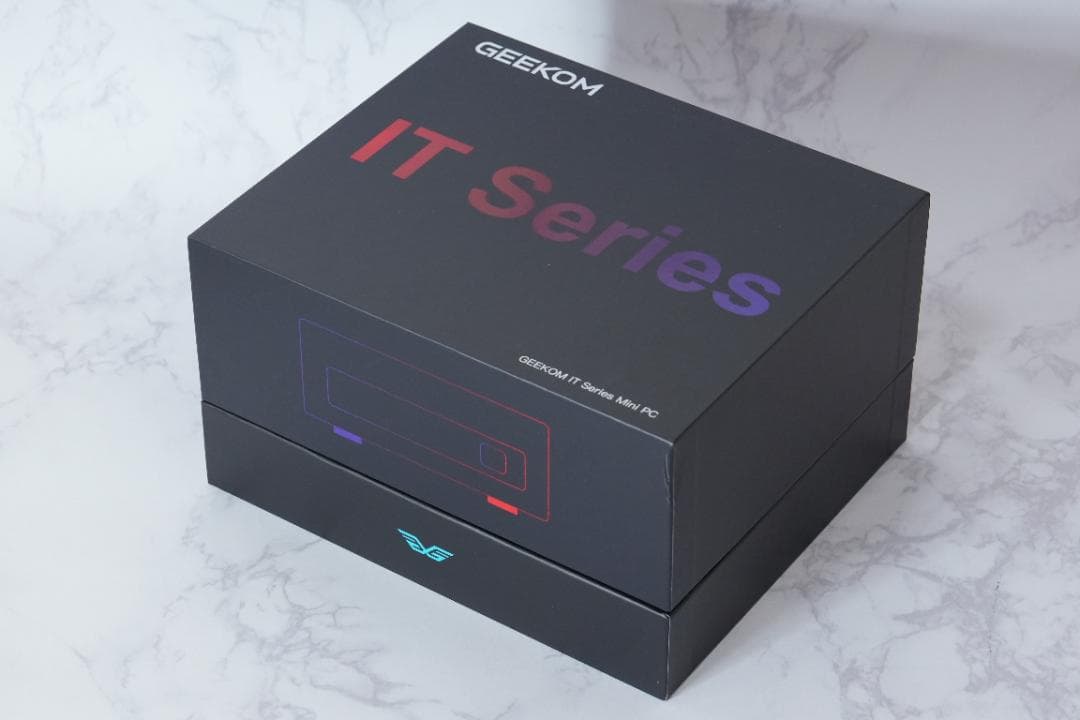 GEEKOM IT15 Ultra9 285H ミニPC