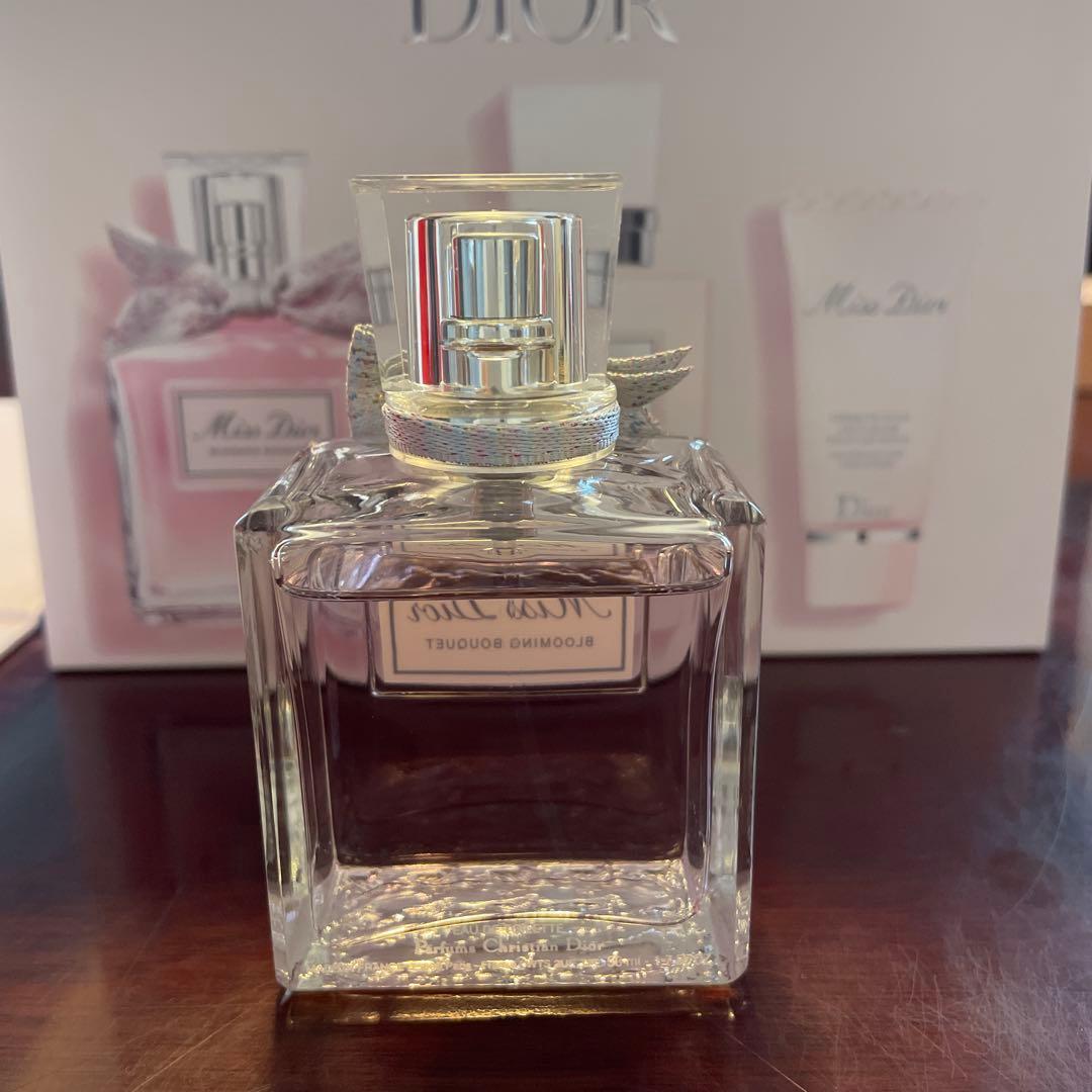 Miss Dior Blooming Bouquet 3点 香水 ミスディオール